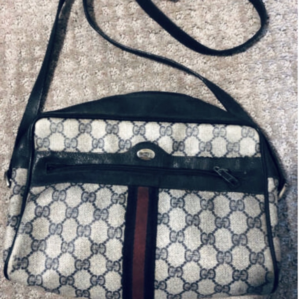 Authentic Hard to find GUCCI BAG